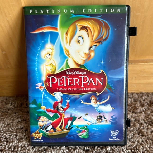 Disney Peter Pan DVD Set - Picture 1 of 5